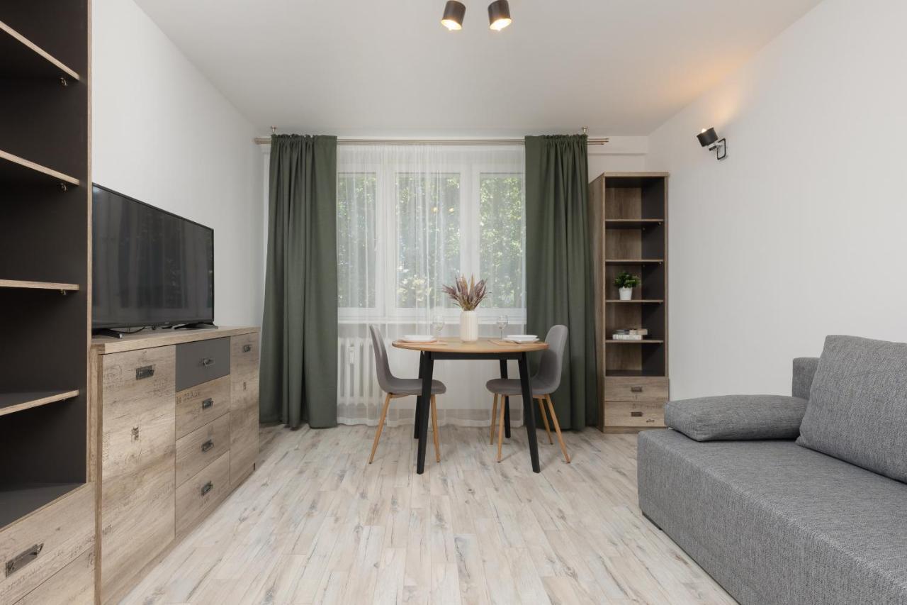 Studio Warsaw Wlochy 1 Sierpnia By Noclegi Renters Екстер'єр фото