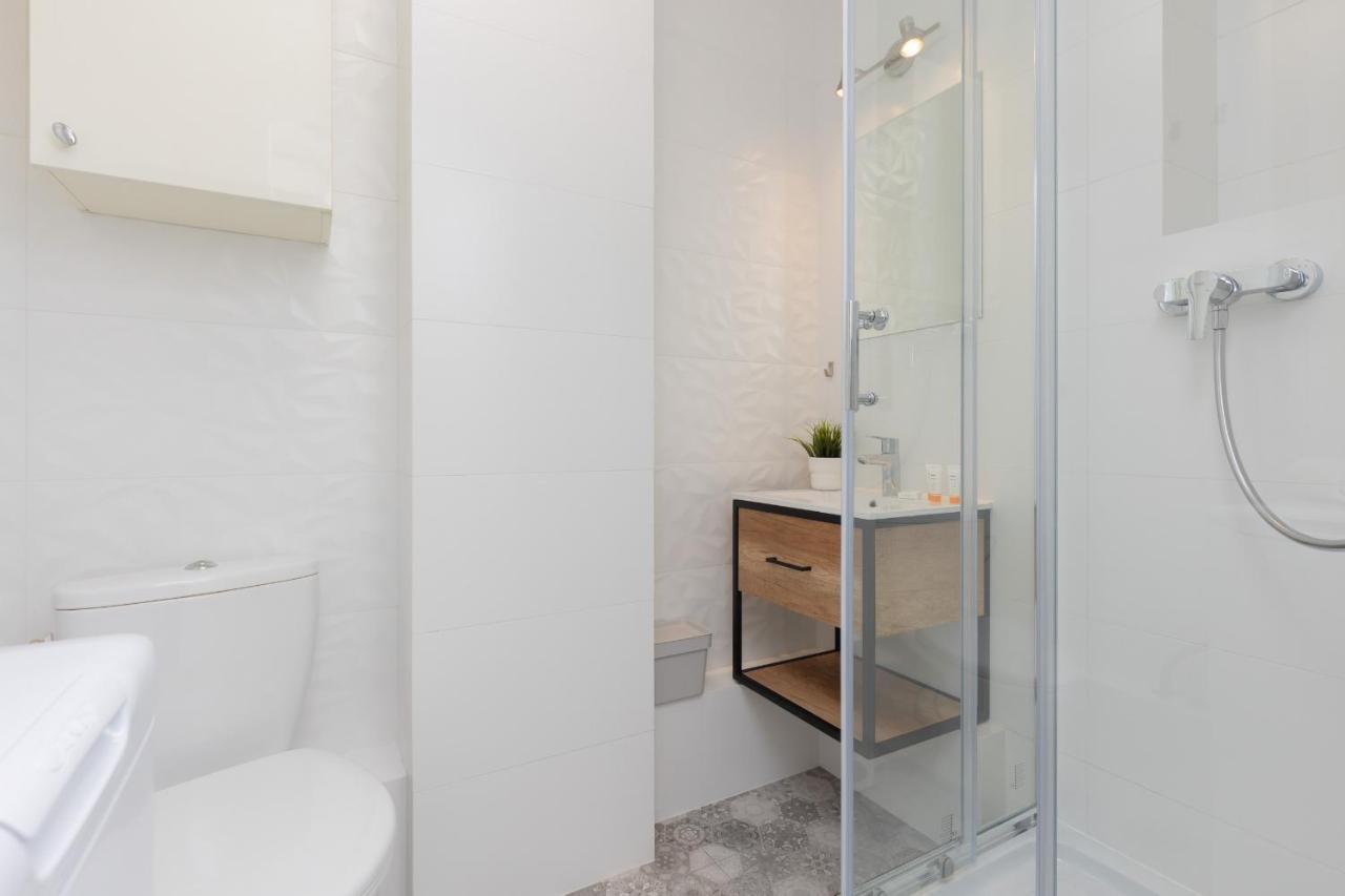 Studio Warsaw Wlochy 1 Sierpnia By Noclegi Renters Екстер'єр фото