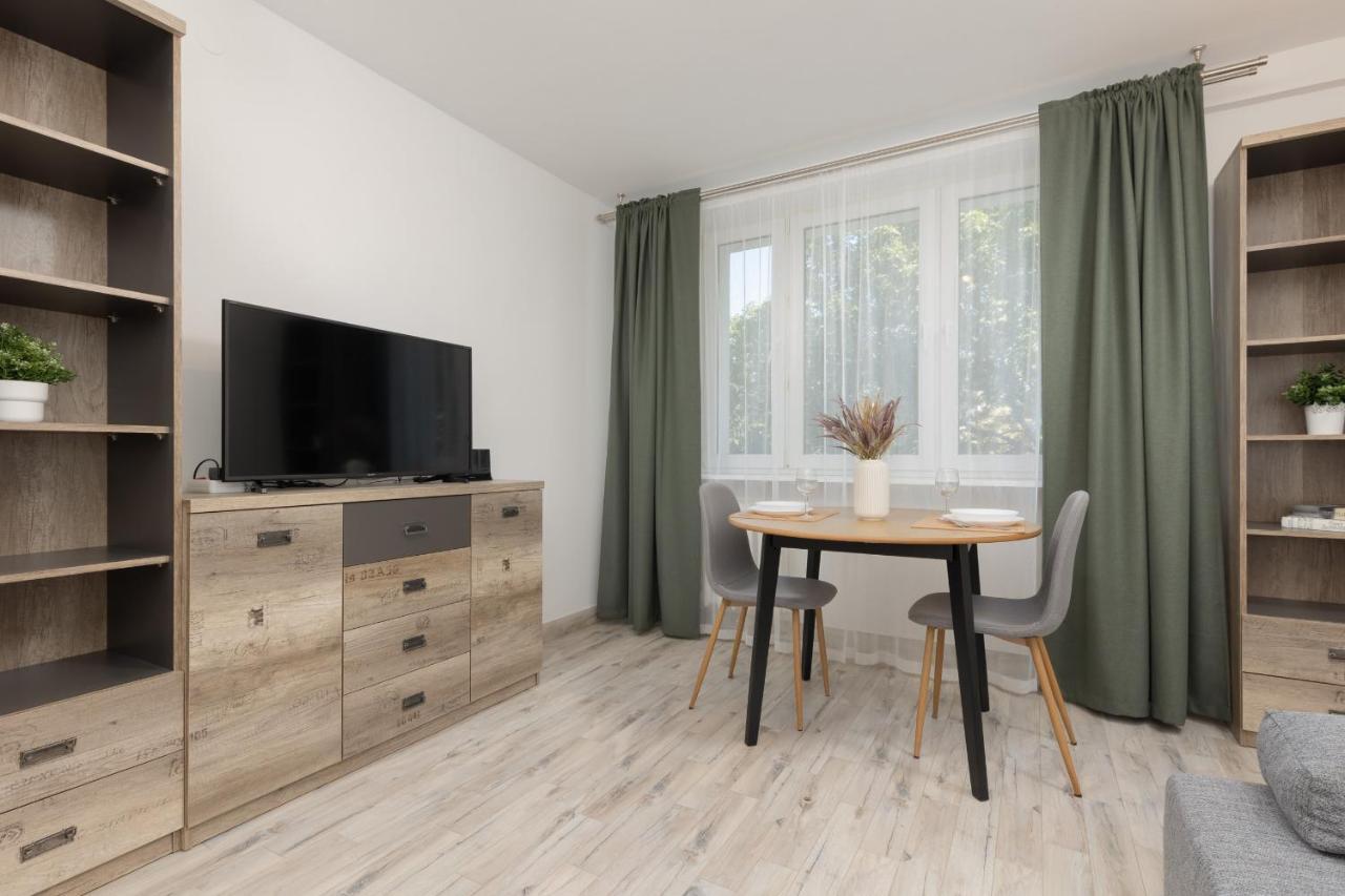 Studio Warsaw Wlochy 1 Sierpnia By Noclegi Renters Екстер'єр фото